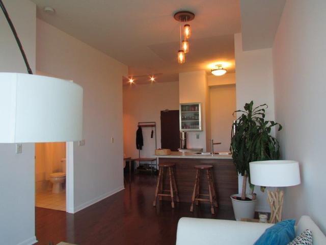 505 - 3391 Bloor St. W St, Condo with 1 bedrooms, 1 bathrooms and 1 parking in Toronto ON | Image 2