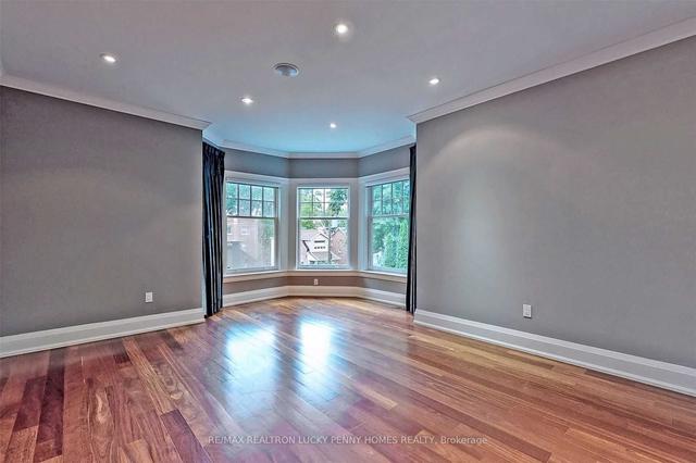 124 Kenilworth Ave, House detached with 3 bedrooms, 3 bathrooms and 1 parking in Toronto ON | Image 34