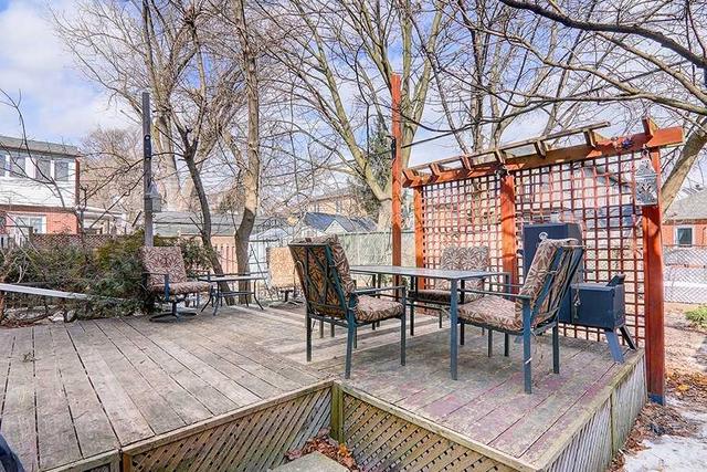 3 Inwood Ave, House detached with 3 bedrooms, 2 bathrooms and 2 parking in Toronto ON | Image 12
