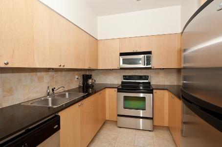 lph07 - 219 Fort York Blvd, Condo with 2 bedrooms, 2 bathrooms and null parking in Toronto ON | Image 3