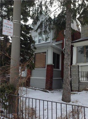 1301 Dupont St, House detached with 3 bedrooms, 1 bathrooms and null parking in Toronto ON | Image 1
