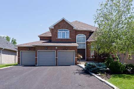 81 Polo Cres, House detached with 4 bedrooms, 3 bathrooms and 8 parking in Vaughan ON | Image 1