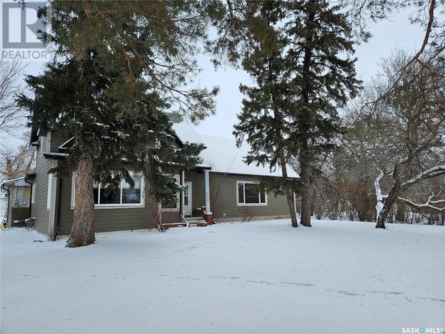 205 Balmoral Avenue, House detached with 3 bedrooms, 2 bathrooms and null parking in Arcola SK | Image 3