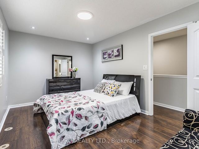 725 Ambroise Cres, House attached with 3 bedrooms, 3 bathrooms and 3 parking in Milton ON | Image 10