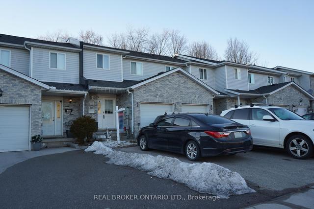 1488 Franklin Blvd, House attached with 3 bedrooms, 2 bathrooms and 4 parking in Cambridge ON | Image 1
