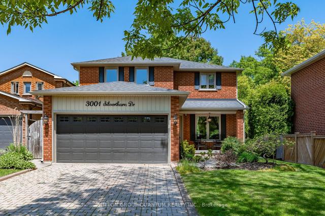 3001 Silverthorn Dr, House detached with 4 bedrooms, 3 bathrooms and 4 parking in Oakville ON | Image 1