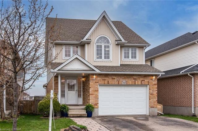 908 Copper Leaf Crescent, House detached with 4 bedrooms, 2 bathrooms and 3 parking in Kitchener ON | Image 1