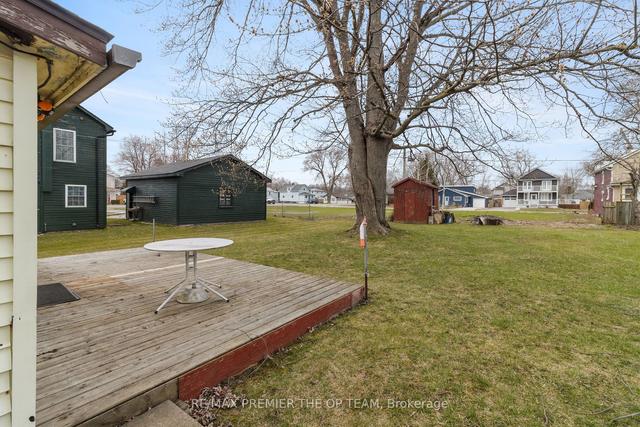 312 Ridgeway Rd, House detached with 3 bedrooms, 2 bathrooms and 8 parking in Fort Erie ON | Image 20