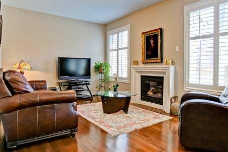 9 Rowley St, House detached with 4 bedrooms, 3 bathrooms and 2 parking in Richmond Hill ON | Image 3
