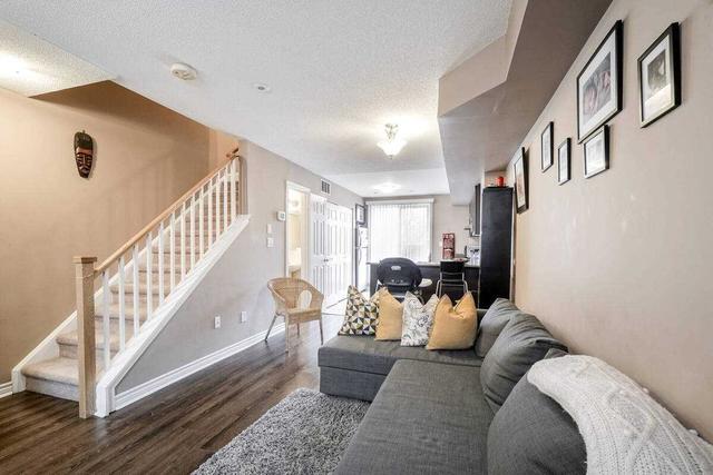 103 - 870 Jane St, Townhouse with 2 bedrooms, 2 bathrooms and 1 parking in Toronto ON | Image 6
