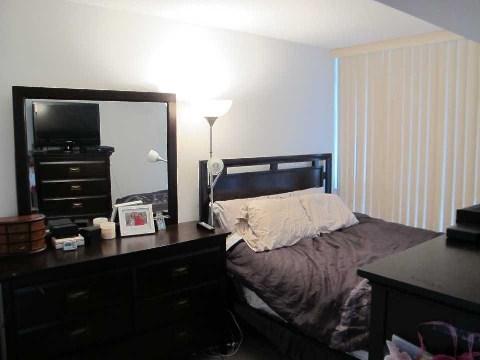 802 - 19 Singer Crt, Condo with 1 bedrooms, 1 bathrooms and 1 parking in Toronto ON | Image 5