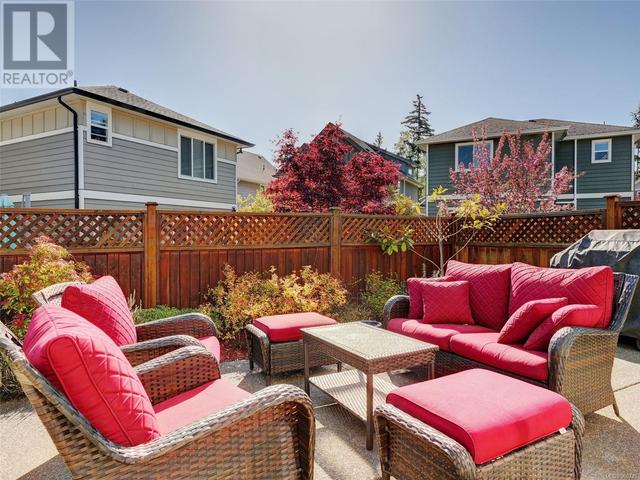 3416 Fuji Crt, House attached with 3 bedrooms, 3 bathrooms and 2 parking in Langford BC | Image 22