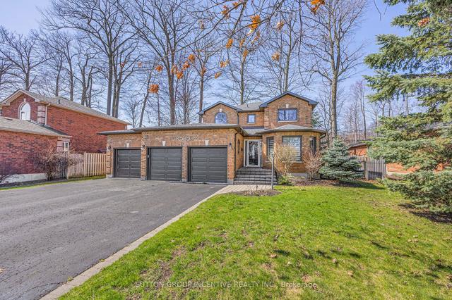 33 Glen Oak Crt, House detached with 4 bedrooms, 4 bathrooms and 12 parking in Barrie ON | Image 39