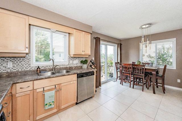 190 Severn Dr, House attached with 3 bedrooms, 4 bathrooms and 3 parking in Guelph ON | Image 6