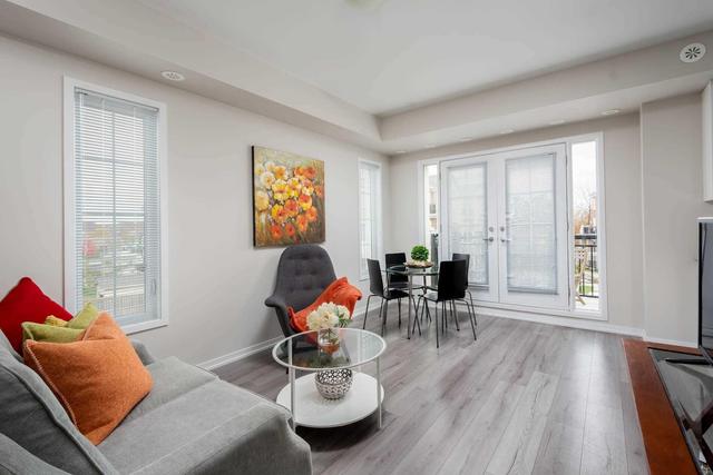 E08 - 26 Bruce St, Townhouse with 2 bedrooms, 2 bathrooms and 2 parking in Vaughan ON | Image 2
