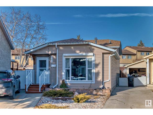 145 Hyndman Cr Nw, House detached with 4 bedrooms, 2 bathrooms and null parking in Edmonton AB | Image 2