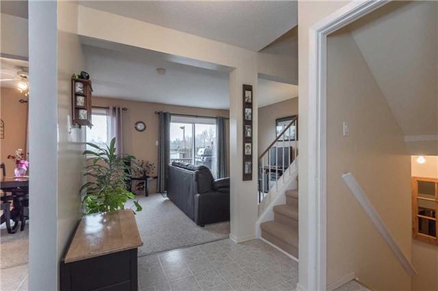 34 Jacobs Sq, House attached with 3 bedrooms, 2 bathrooms and 3 parking in Brampton ON | Image 7