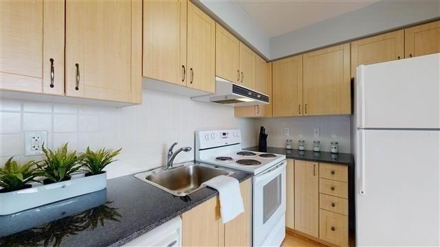 717 - 15 North Park Rd, Condo with 1 bedrooms, 1 bathrooms and 1 parking in Vaughan ON | Image 14