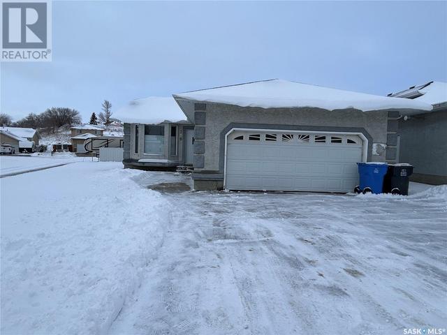 758 Sun Valley Drive, House detached with 5 bedrooms, 3 bathrooms and null parking in Estevan SK | Image 33