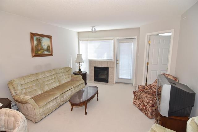 22 - 7720 39 Avenue Nw, Condo with 2 bedrooms, 1 bathrooms and 1 parking in Calgary AB | Image 6
