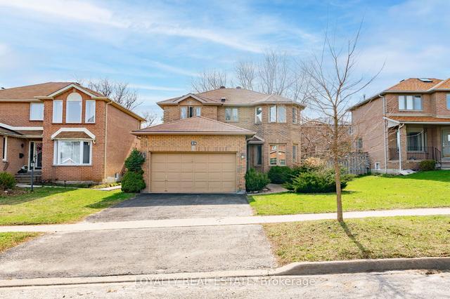 24 Neelands St, House detached with 4 bedrooms, 3 bathrooms and 4 parking in Barrie ON | Image 1