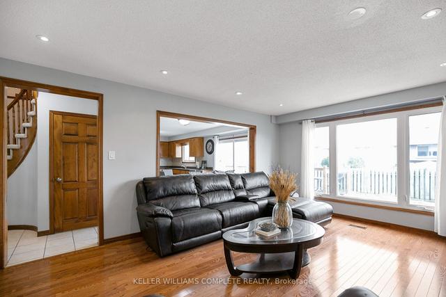 294 Parkwood Cres, House detached with 4 bedrooms, 4 bathrooms and 6 parking in Hamilton ON | Image 5