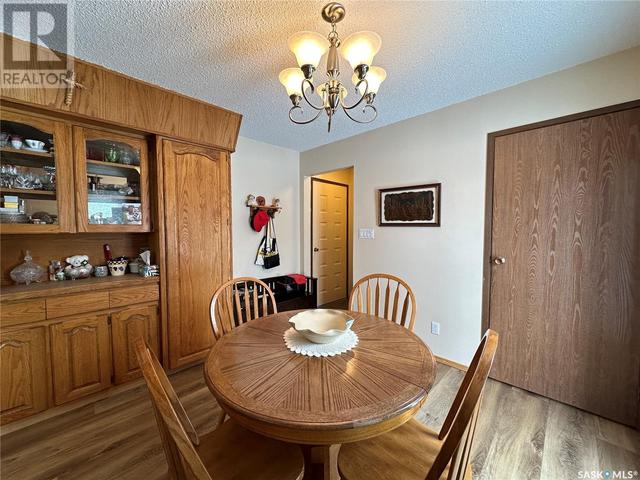 403 2nd Street Ne, House detached with 4 bedrooms, 3 bathrooms and null parking in Watson SK | Image 8
