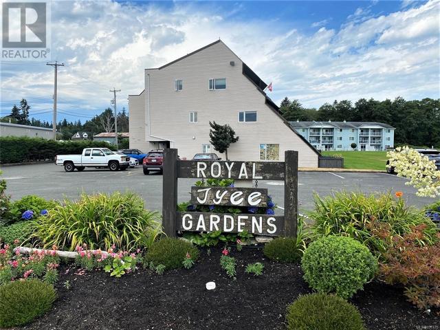 205 - 2740 Island Hwy S, Condo with 2 bedrooms, 1 bathrooms and 3 parking in Campbell River BC | Image 2