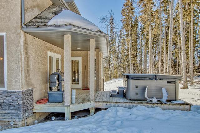 541 Clearwater Ests Crescent, House detached with 5 bedrooms, 3 bathrooms and null parking in Clearwater County AB | Image 9