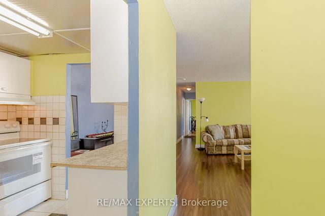 1902 - 330 Dixon Rd, Condo with 2 bedrooms, 1 bathrooms and 1 parking in Toronto ON | Image 34