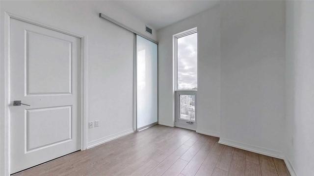 lph10 - 251 Jarvis St, Condo with 2 bedrooms, 2 bathrooms and 0 parking in Toronto ON | Image 7