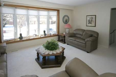 7 Burningham Cres, House detached with 3 bedrooms, 2 bathrooms and 6 parking in Ajax ON | Image 5