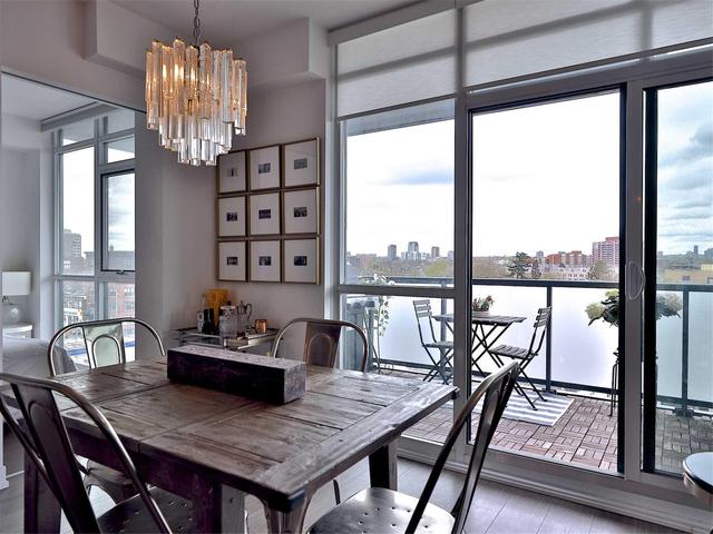 706 - 36 Howard Park Ave, Condo with 2 bedrooms, 2 bathrooms and 1 parking in Toronto ON | Image 7