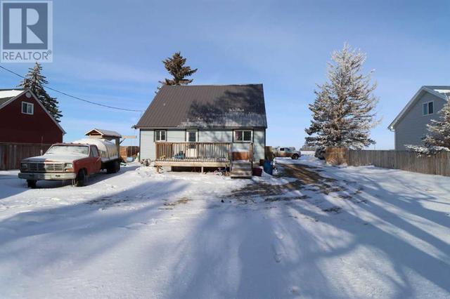 110077 Twp Rd 102, House detached with 5 bedrooms, 1 bathrooms and 2 parking in Forty Mile County No. 8 AB | Image 3