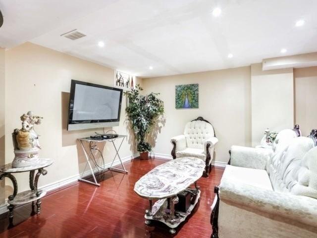 20 Irene Cres, House detached with 3 bedrooms, 3 bathrooms and 2 parking in Brampton ON | Image 15