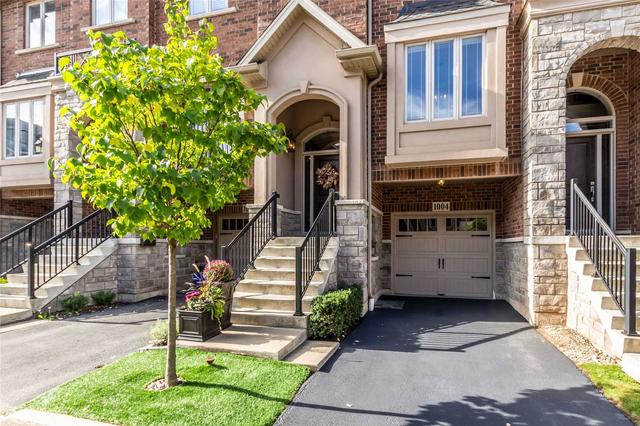 1004 Lindley Common, House attached with 2 bedrooms, 4 bathrooms and 2 parking in Burlington ON | Card Image