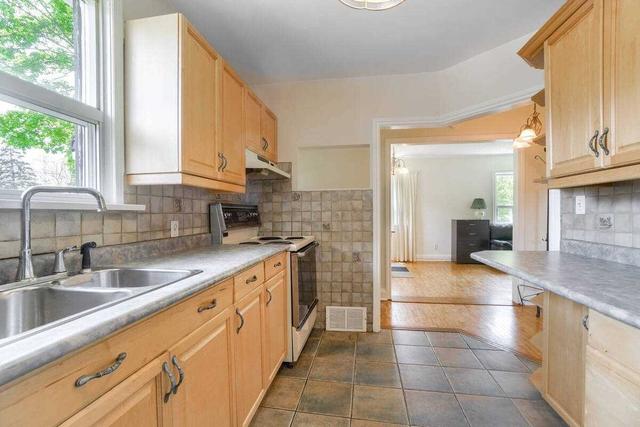 2 Mulvey Ave, House detached with 2 bedrooms, 2 bathrooms and 3 parking in Toronto ON | Image 16