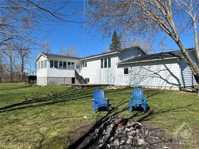 410 Slater Road, House detached with 3 bedrooms, 2 bathrooms and 8 parking in North Grenville ON | Image 24