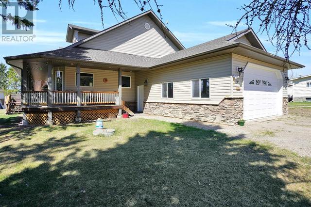 114 Main Street, House detached with 4 bedrooms, 3 bathrooms and 2 parking in Clearwater County AB | Card Image