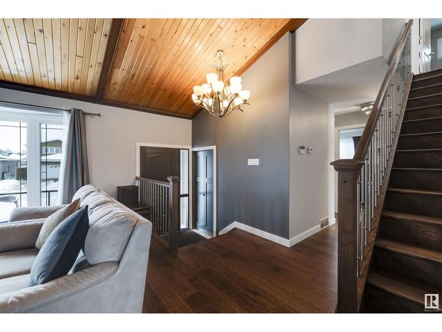 15808 99 St Nw, House detached with 7 bedrooms, 4 bathrooms and null parking in Edmonton AB | Image 2