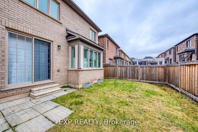 365 Dahlia Tr, House detached with 4 bedrooms, 4 bathrooms and 2 parking in Oakville ON | Image 33