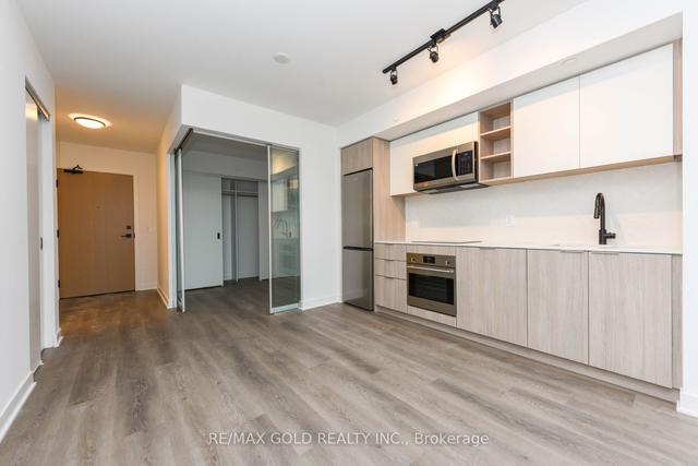 420 - 36 Zorra St N, Condo with 2 bedrooms, 2 bathrooms and 1 parking in Toronto ON | Image 3