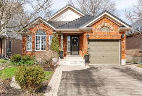 17 Milson Cres, House detached with 1 bedrooms, 3 bathrooms and 3 parking in Guelph ON | Card Image