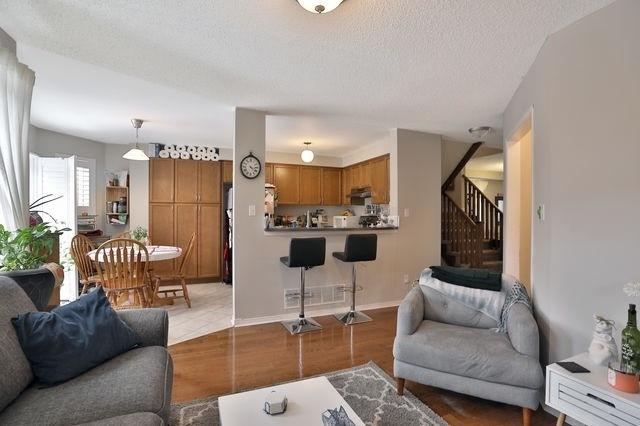 5866 Blue Spruce Ave, House detached with 3 bedrooms, 3 bathrooms and 2 parking in Burlington ON | Image 5