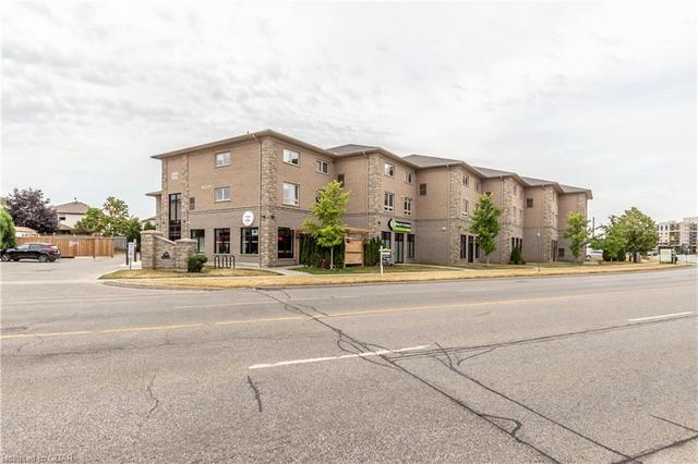 202 - 904 Paisley Road, House attached with 2 bedrooms, 1 bathrooms and 1 parking in Guelph ON | Image 1