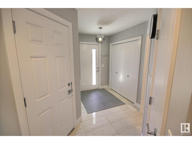 5965 167c Av Nw, House semidetached with 3 bedrooms, 2 bathrooms and null parking in Edmonton AB | Image 21