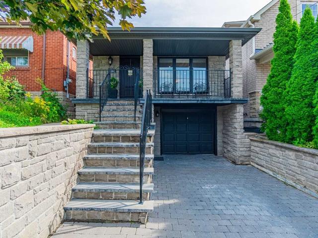 497 Northcliffe Blvd, House detached with 3 bedrooms, 2 bathrooms and 1 parking in Toronto ON | Image 12