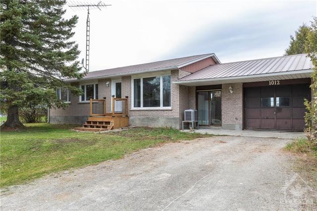 1012 Perth Road, House detached with 3 bedrooms, 1 bathrooms and 10 parking in Beckwith ON | Image 1