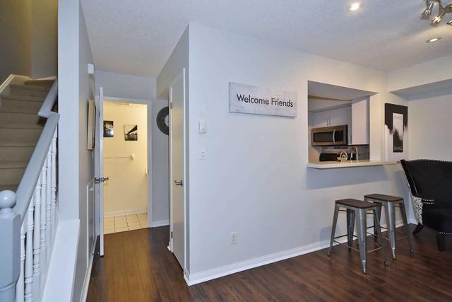 1212 - 5 Everson Dr, Townhouse with 2 bedrooms, 2 bathrooms and 2 parking in Toronto ON | Image 4