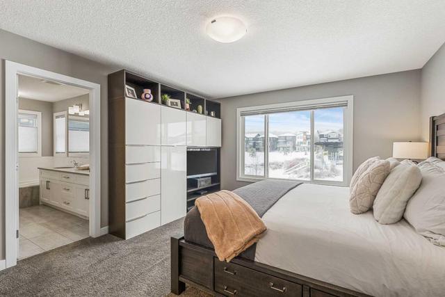 84 Crestbrook Way Sw, House detached with 4 bedrooms, 2 bathrooms and 4 parking in Calgary AB | Image 26